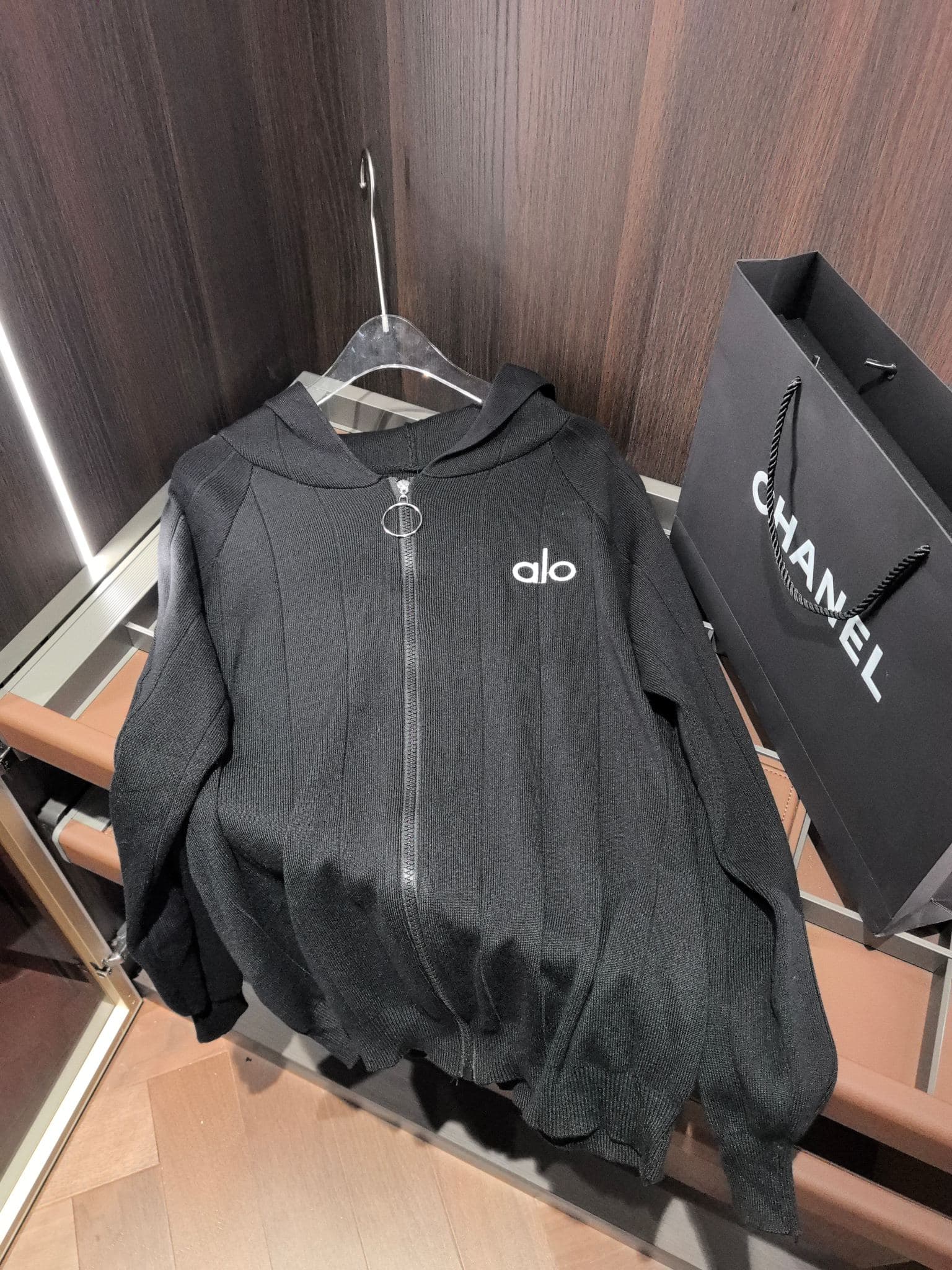 alo Jacket suit Yupoo clothes Sportswear black 014 | Rep Clothing image 1