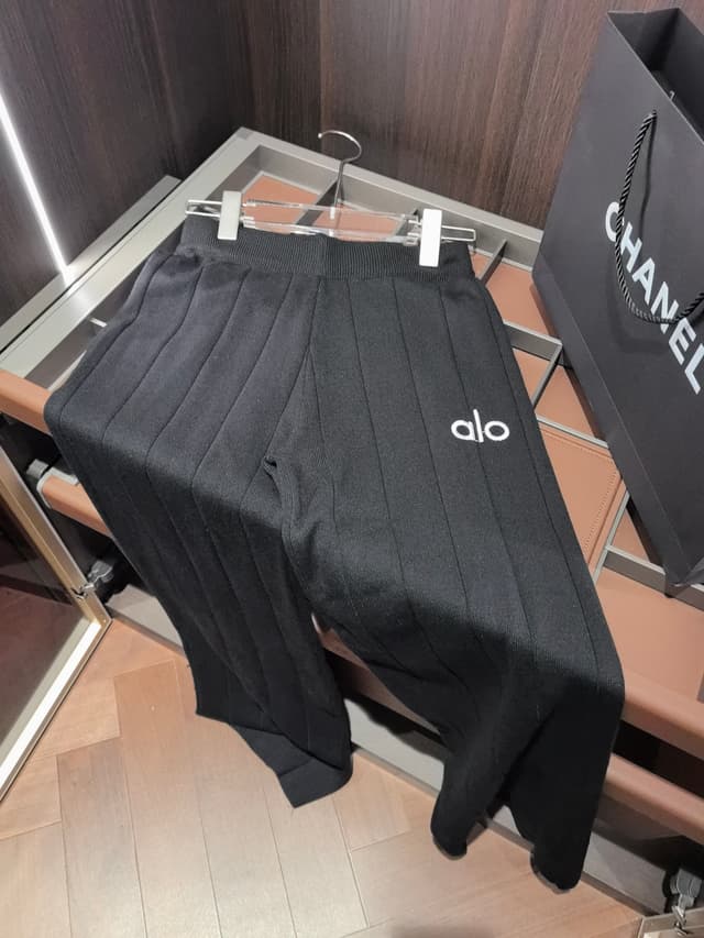 alo Jacket suit Yupoo clothes Sportswear black 014 | Rep Clothing image 3