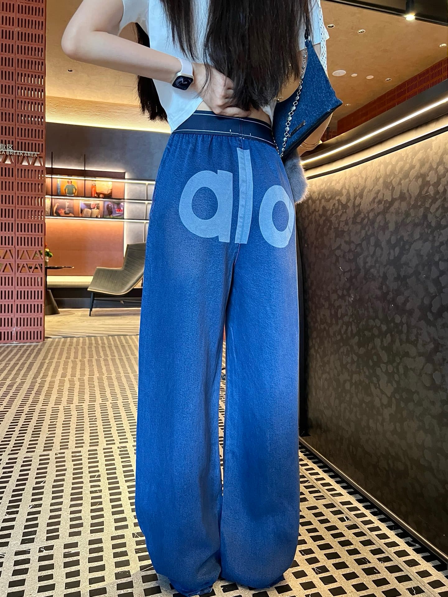 alo Jeans Yupoo pants 011 | Rep Clothing image 1