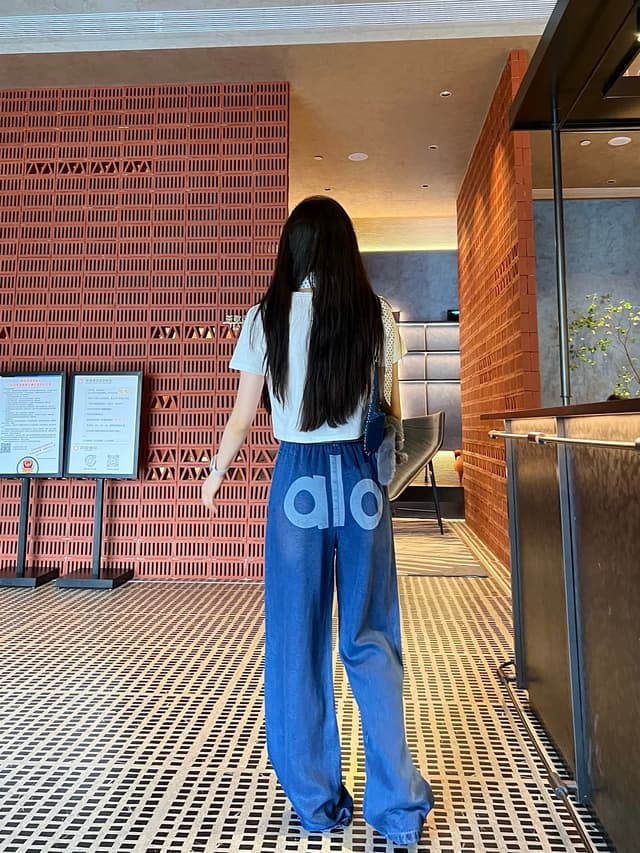 alo Jeans Yupoo pants 011 | Rep Clothing image 6