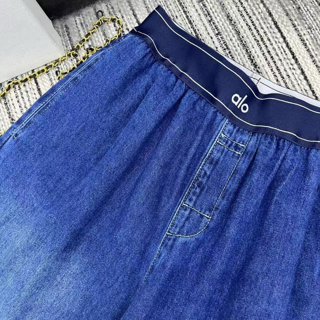 alo Jeans Yupoo pants 012 | Rep Clothing image 5