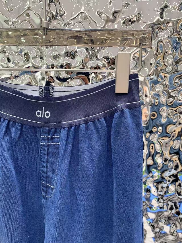 alo jeans Yupoo pants blue 019 | Rep Clothing image 3