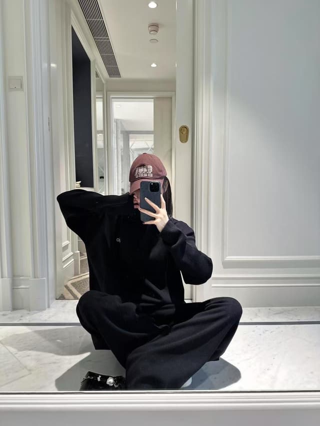 alo long sleeve Yupoo clothes cotton 008 | Rep Clothing image 2