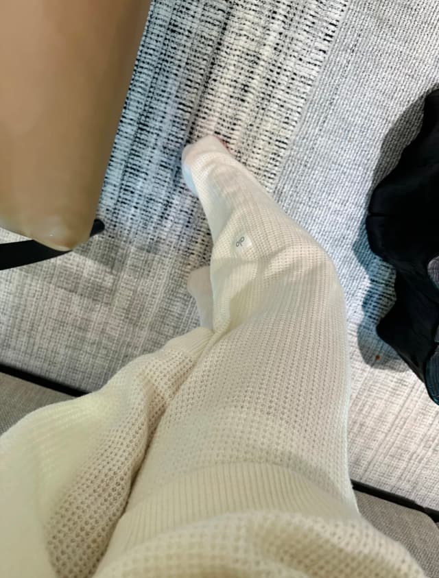 alo long sleeve Yupoo clothes cotton White 004 | Rep Clothing image 6