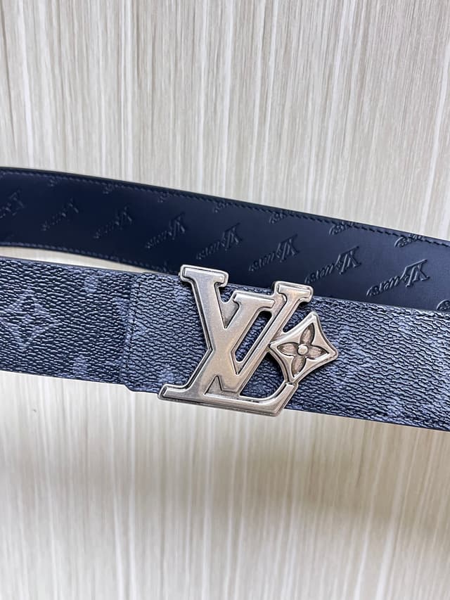 LV Reversible Belt 40mm Dual-Sided YupooPA LV Belt Black | Yupoo Rep Belts image 6