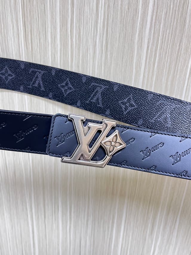 LV Reversible Belt 40mm Dual-Sided YupooPA LV Belt Black | Yupoo Rep Belts image 7