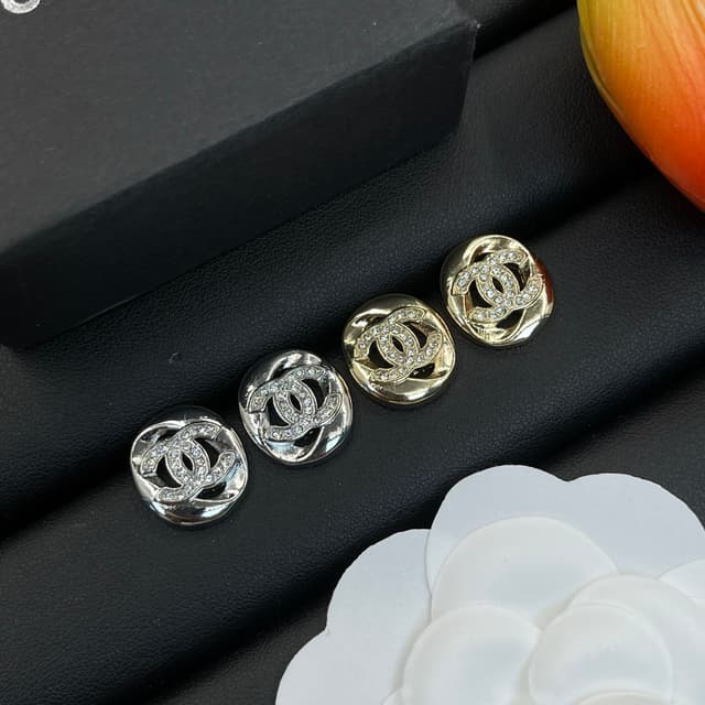 Chanel Stud Earrings YupooPA Jewelry Silver 003 | Yupoo Rep Jewelry image 7