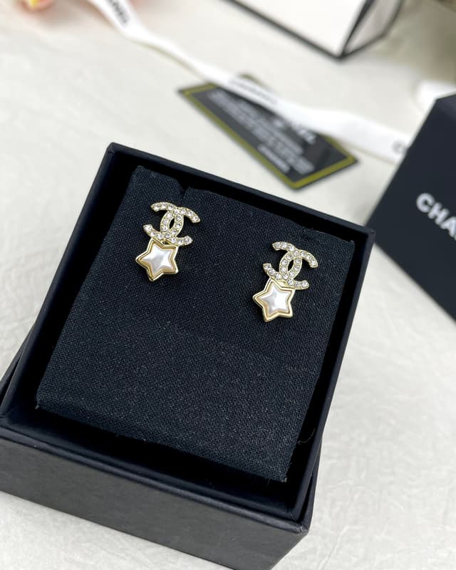 Chanel Double C Stud Earrings YupooPA | Yupoo Rep Jewelry image 2