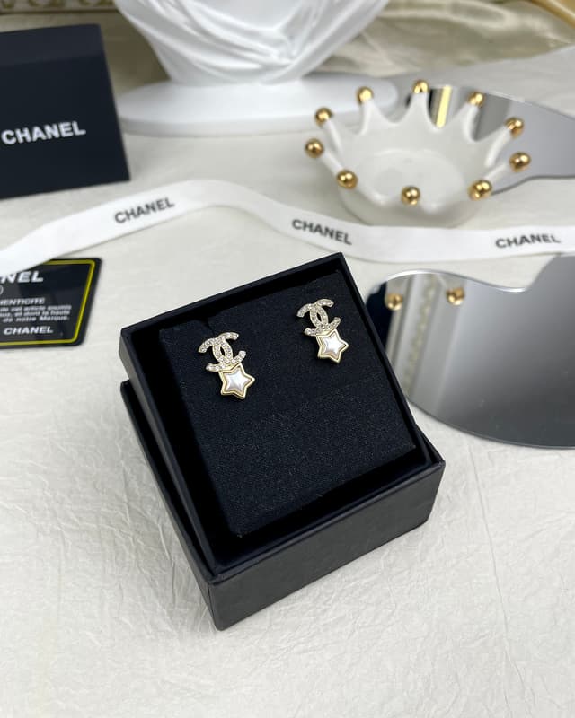Chanel Double C Stud Earrings YupooPA | Yupoo Rep Jewelry image 3