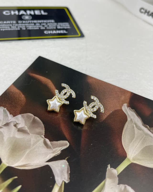 Chanel Double C Stud Earrings YupooPA | Yupoo Rep Jewelry image 6