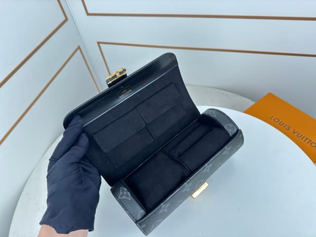 LV M10145 Black Flower Etui Bijou Handbag | Yupoo Rep Bags image 6
