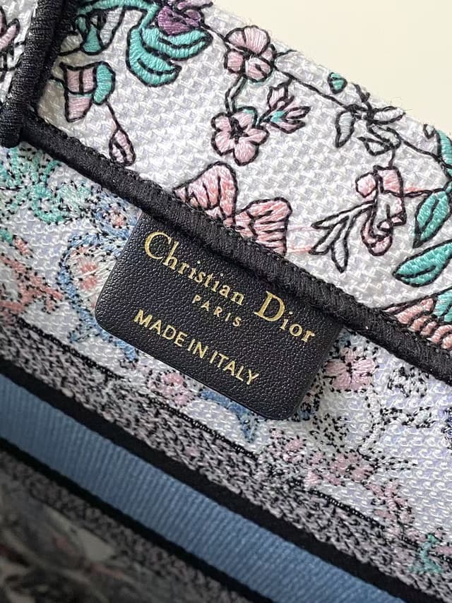 Dior Book Tote Mini Apricot Butterfly Embroidery 99308 | Yupoo Rep Bags image 8