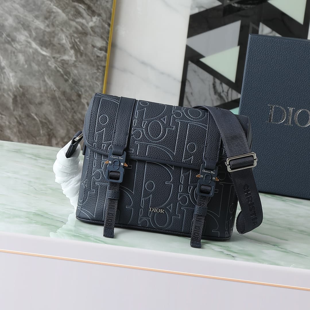 YupooPA Dior Hit The Road Navy Gravity Messenger image 1