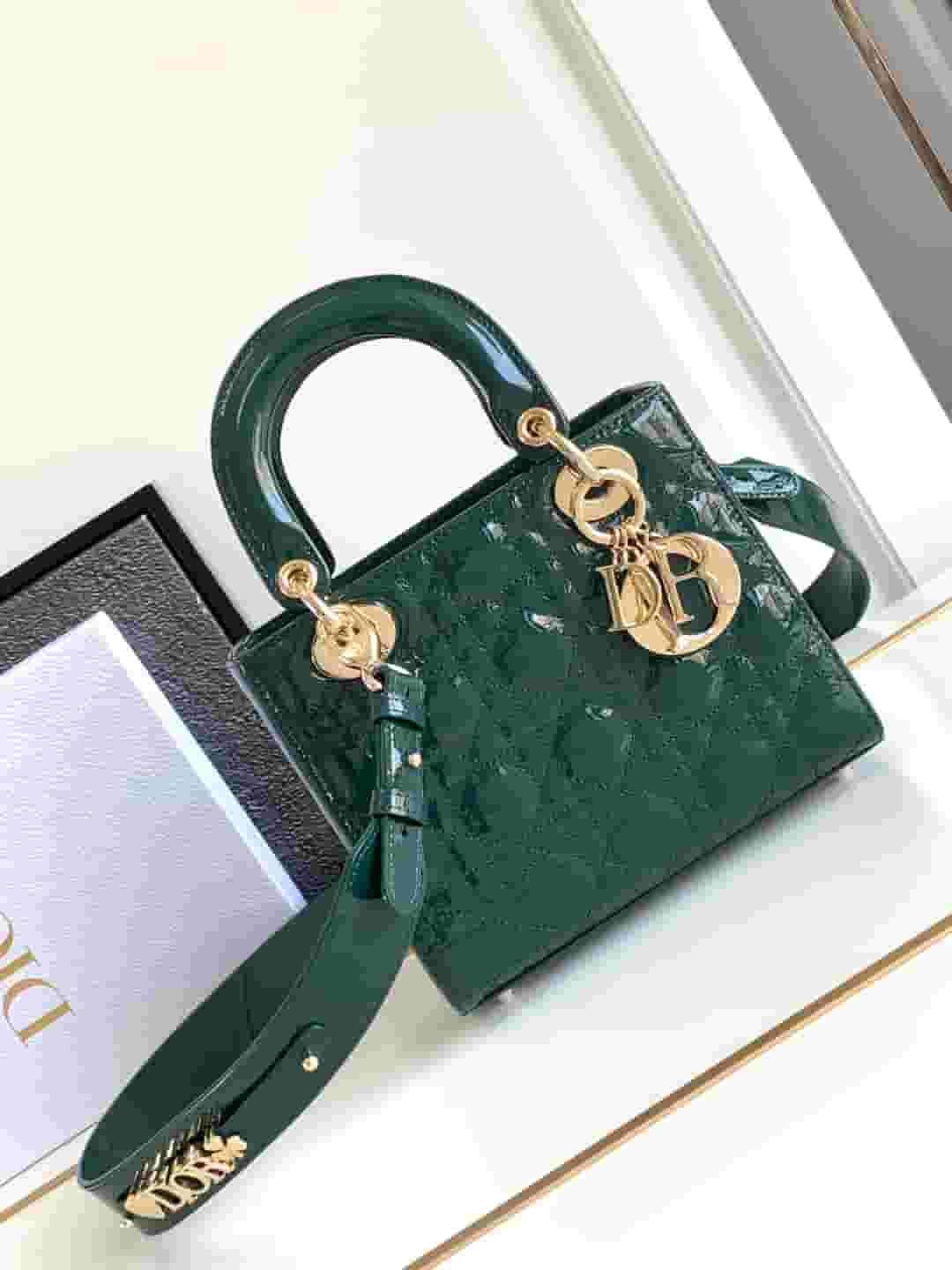 YupooPA Dior Lady Dior Hobo Bag Emerald Green Detachable Strap - Main Preview