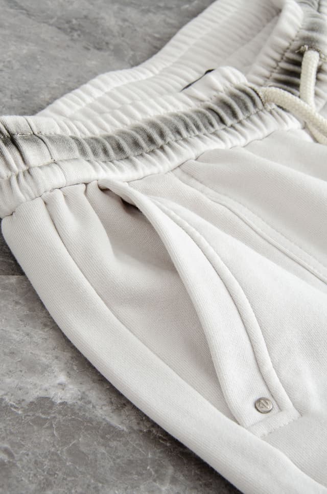 BALENCIAGA 2025SS Summer Casual Shorts | Yupoo Rep Clothing image 5