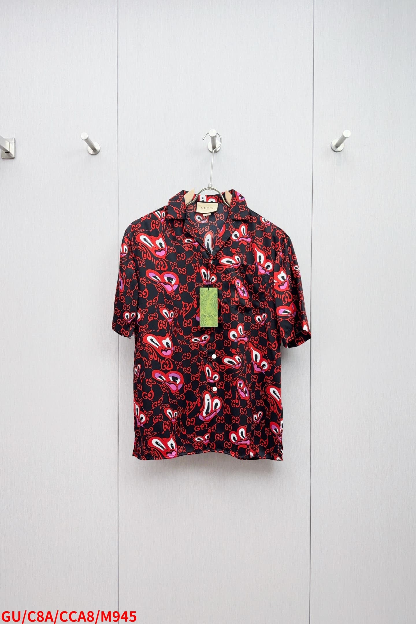 Gucci P230 M945 - Heart Print Silk Shirt | Yupoo Rep Clothing image 1