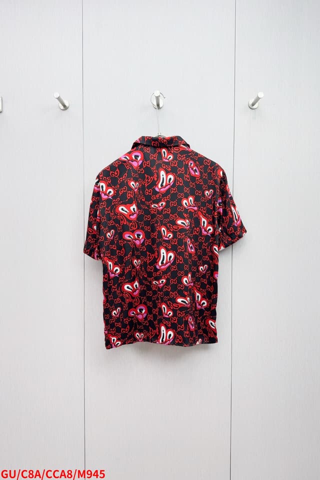 Gucci P230 M945 - Heart Print Silk Shirt | Yupoo Rep Clothing image 2