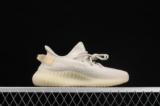 Yeezy 350 Boost V2 | Yupoo Rep Sneakers (Ref 552) image 2