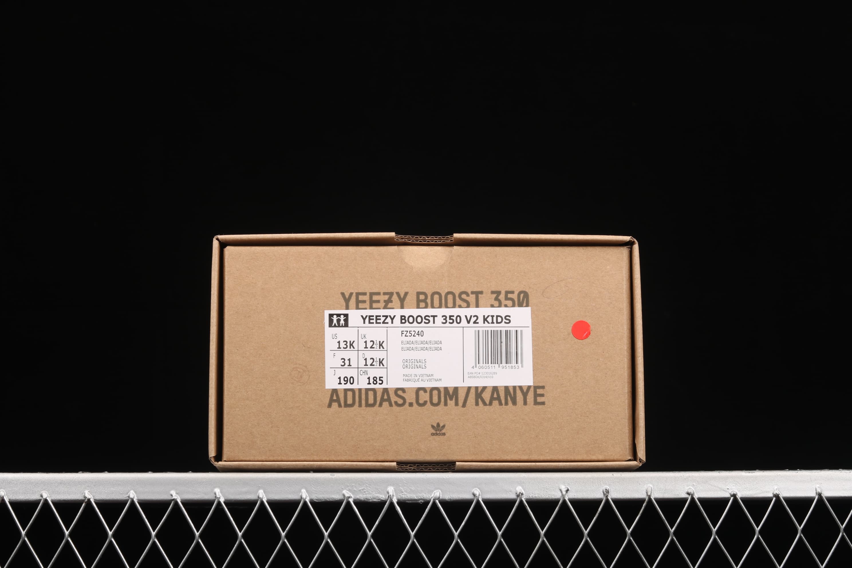 YupooPA Shoes: Premium Yeezy Yupoo Sneakers image 6