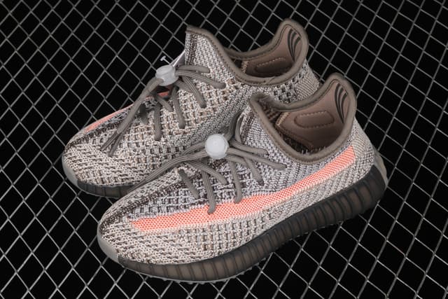 Yeezy 350 Boost V2 | Yupoo Rep Sneakers (Ref 610) image 7