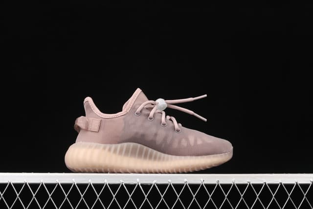Yeezy 350 Boost V2 | Yupoo Rep Sneakers (Ref 611) image 2