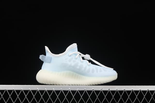 Yeezy 350 Boost V2 | Yupoo Rep Sneakers (Ref 564) image 2