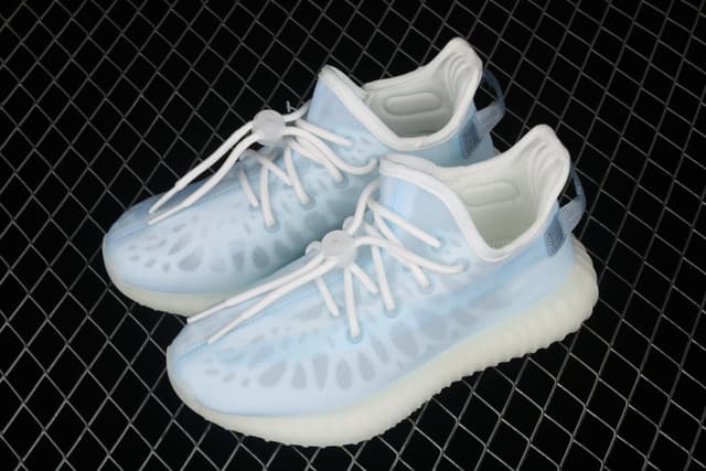 Yeezy 350 Boost V2 | Yupoo Rep Sneakers (Ref 564) image 7