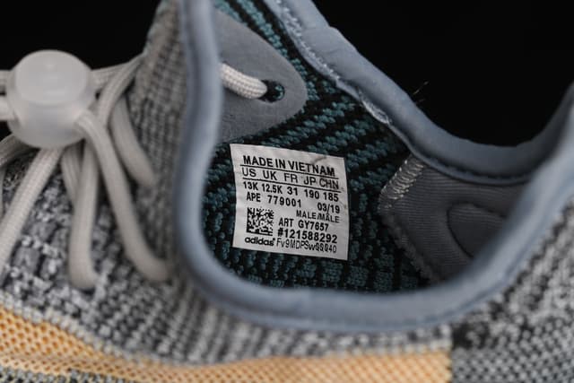 Yeezy 350 Boost V2 | Yupoo Rep Sneakers (Ref 554) image 11