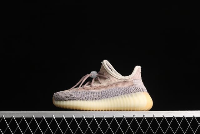 Yeezy 350 Boost V2 | Yupoo Rep Sneakers (Ref 601) image 1