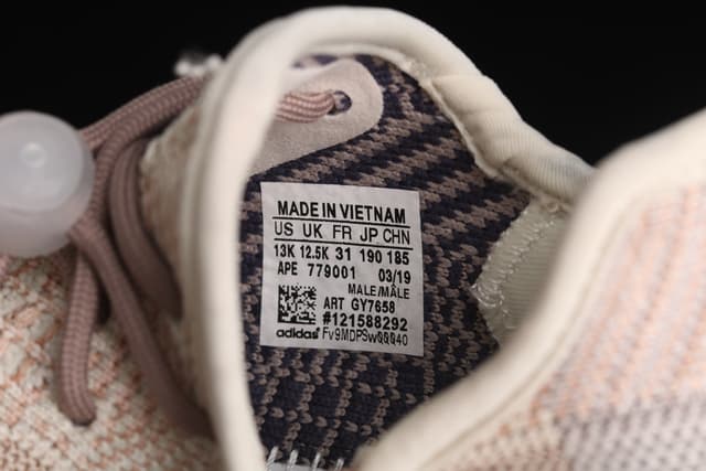 Yeezy 350 Boost V2 | Yupoo Rep Sneakers (Ref 601) image 11