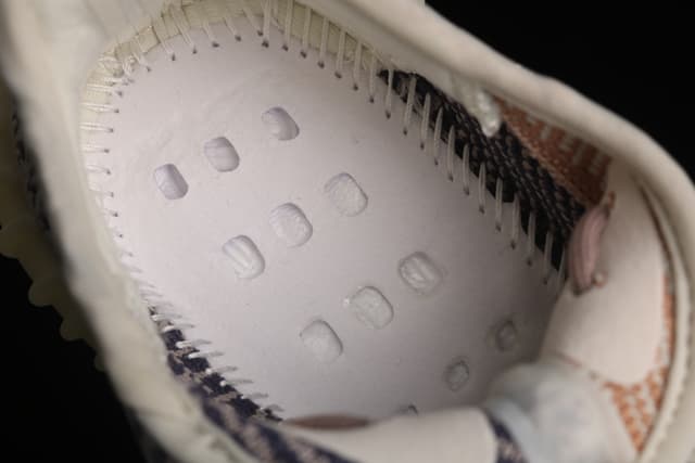 Yeezy 350 Boost V2 | Yupoo Rep Sneakers (Ref 601) image 12