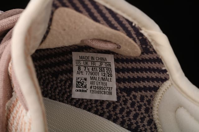 Yeezy 350 Boost V2 | Yupoo Rep Sneakers (Ref 636) image 13