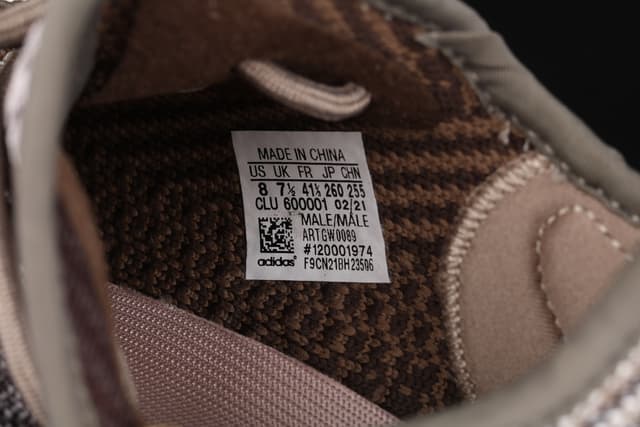Yeezy 350 Boost V2 | Yupoo Rep Sneakers (Ref 550) image 13