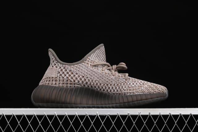 Yeezy 350 Boost V2 | Yupoo Rep Sneakers (Ref 550) image 2