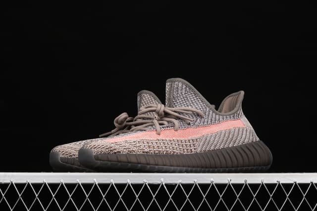 Yeezy 350 Boost V2 | Yupoo Rep Sneakers (Ref 550) image 4