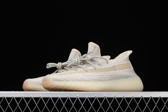 Yeezy 350 Boost V2 | Yupoo Rep Sneakers (Ref 582) image 4