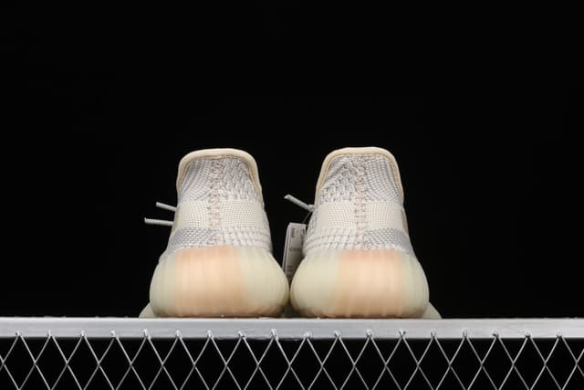 Yeezy 350 Boost V2 | Yupoo Rep Sneakers (Ref 582) image 5