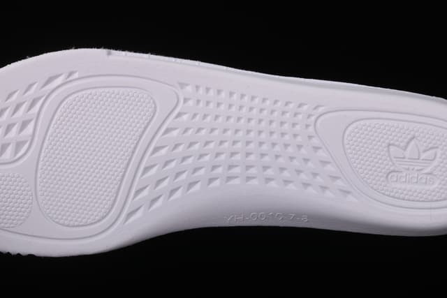 Yeezy 350 Boost V2 | Yupoo Rep Sneakers (Ref 578) image 5