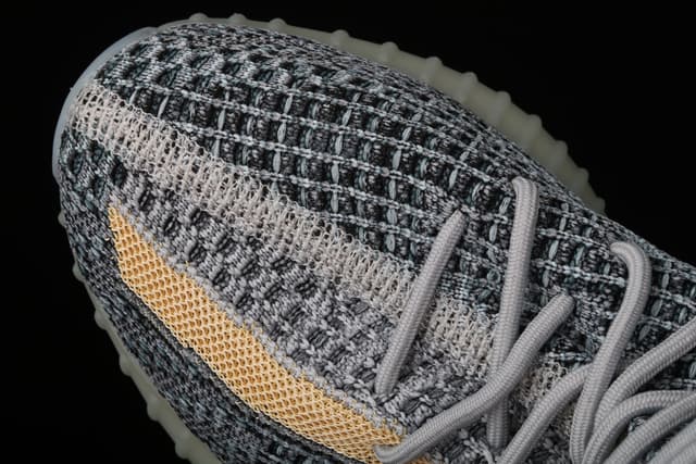 Yeezy 350 Boost V2 | Yupoo Rep Sneakers (Ref 551) image 2