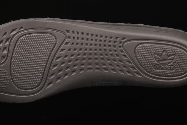 Yeezy 350 Boost V2 | Yupoo Rep Sneakers (Ref 551) image 9