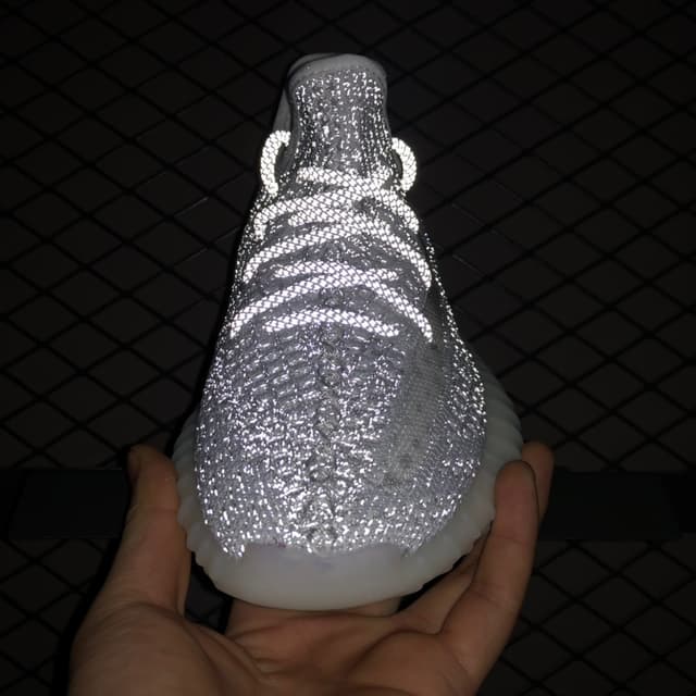 Yeezy 350 Boost V2 | Yupoo Rep Sneakers (Ref 557) image 1