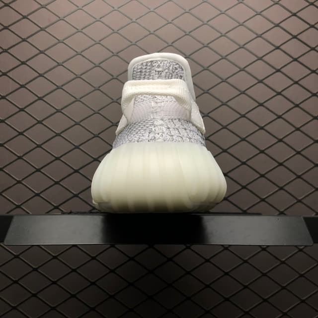 Yeezy 350 Boost V2 | Yupoo Rep Sneakers (Ref 557) image 8