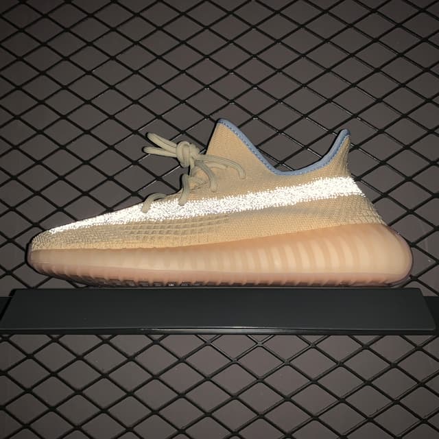 Yeezy 350 Boost V2 | Yupoo Rep Sneakers (Ref 619) image 18