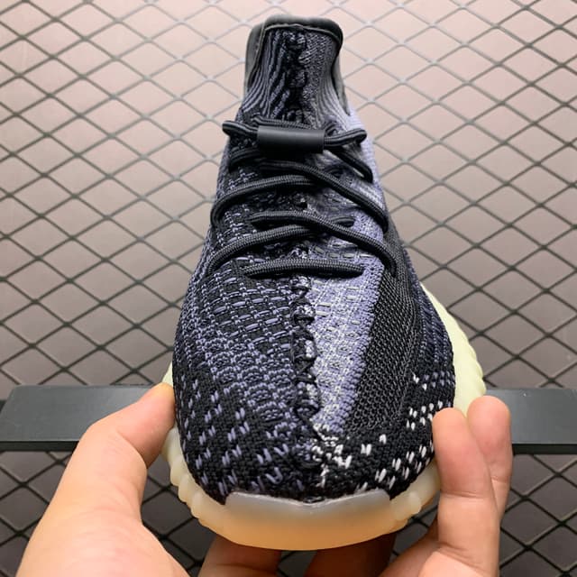 Yeezy 350 V2 | Yupoo Rep Sneakers (Ref 581) image 8