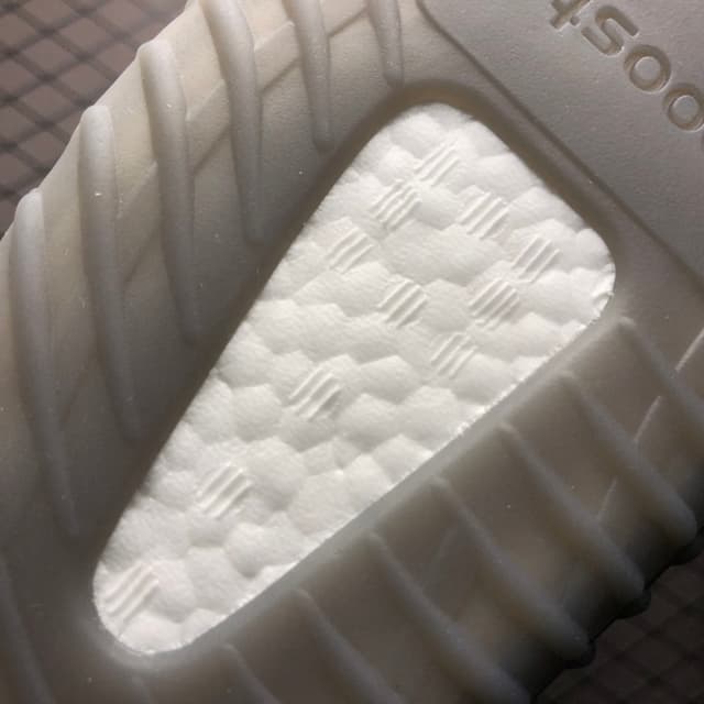 Yeezy 350 V2 | Yupoo Rep Sneakers (Ref 575) image 20