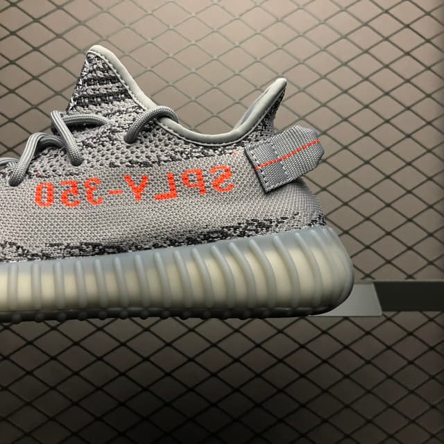 Yeezy 350 V2 | Yupoo Rep Sneakers (Ref 575) image 4