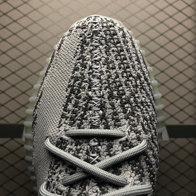 Yeezy 350 V2 | Yupoo Rep Sneakers (Ref 575) image 7
