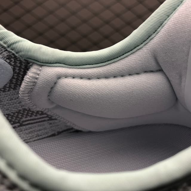 Yeezy 350 V2 | Yupoo Rep Sneakers (Ref 612) image 11