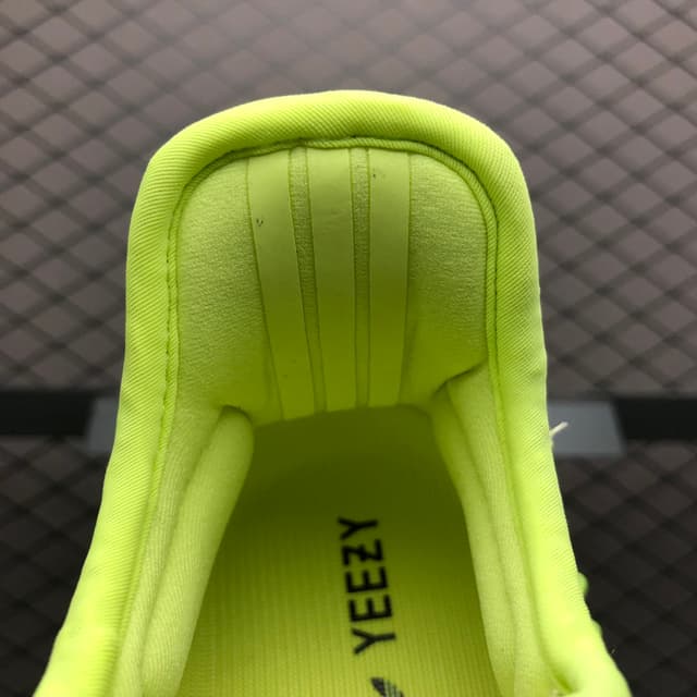 Yeezy 350 V2 | Yupoo Rep Sneakers (Ref 631) image 10