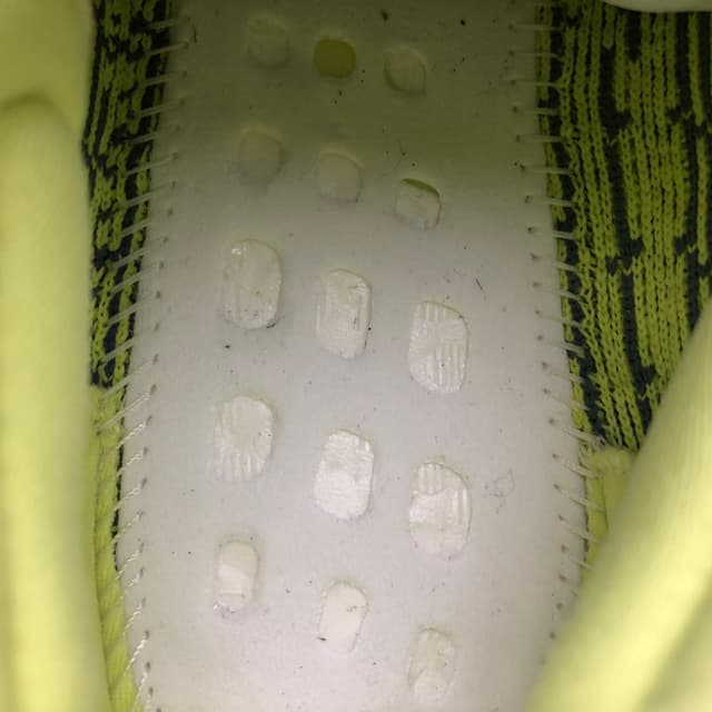 Yeezy 350 V2 | Yupoo Rep Sneakers (Ref 631) image 11